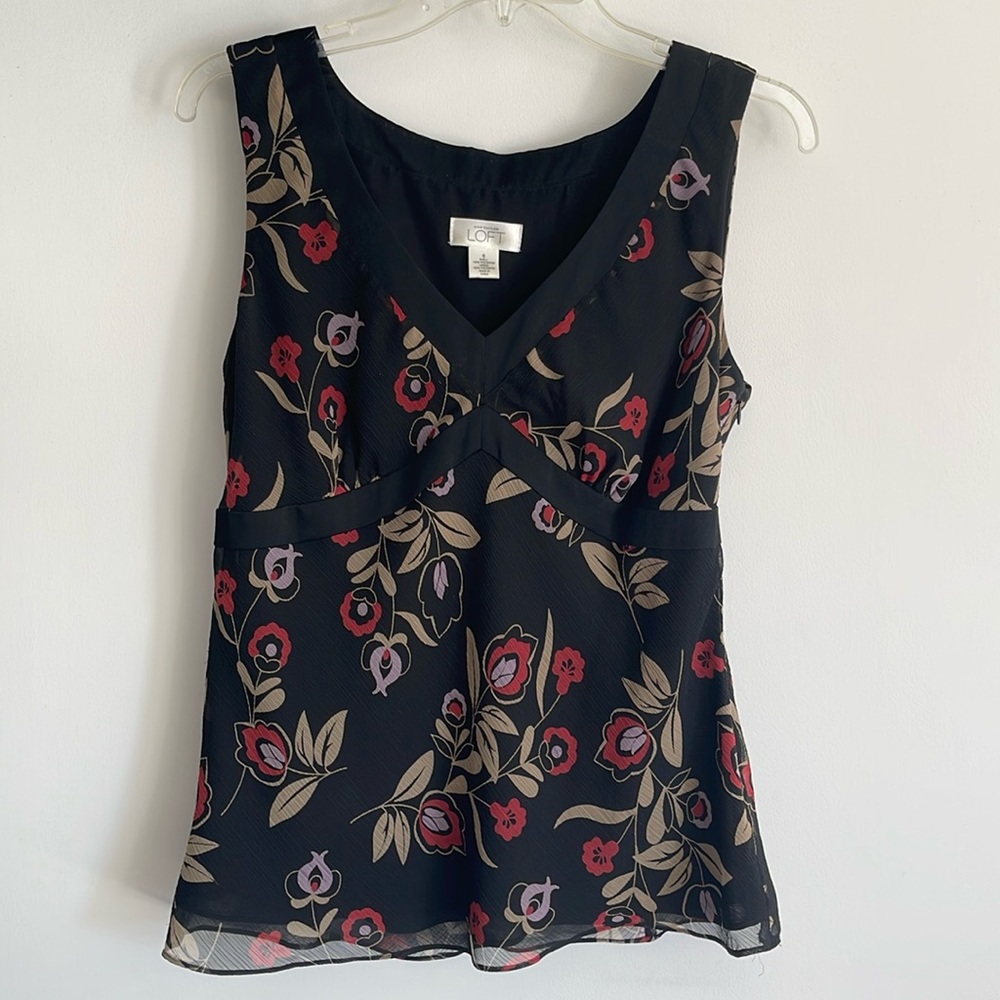 Loft lined floral shell shirt with side zipper.